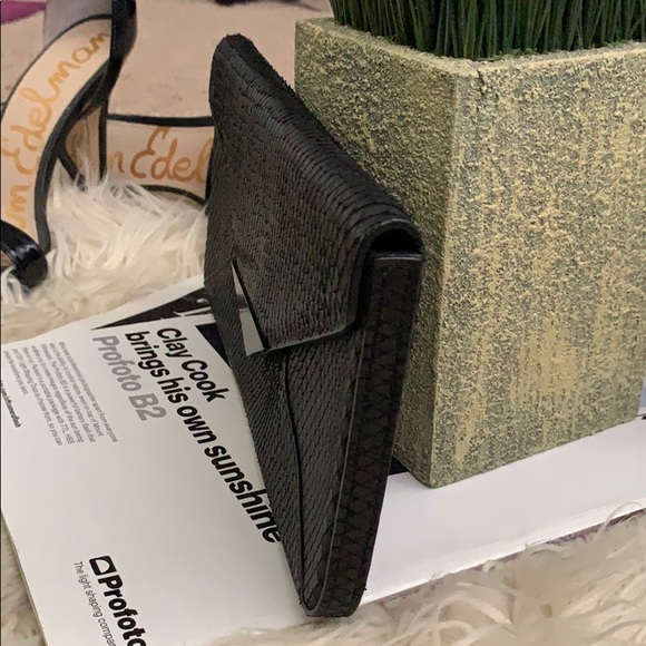 The Evening Clutch - Picture 4 of 7